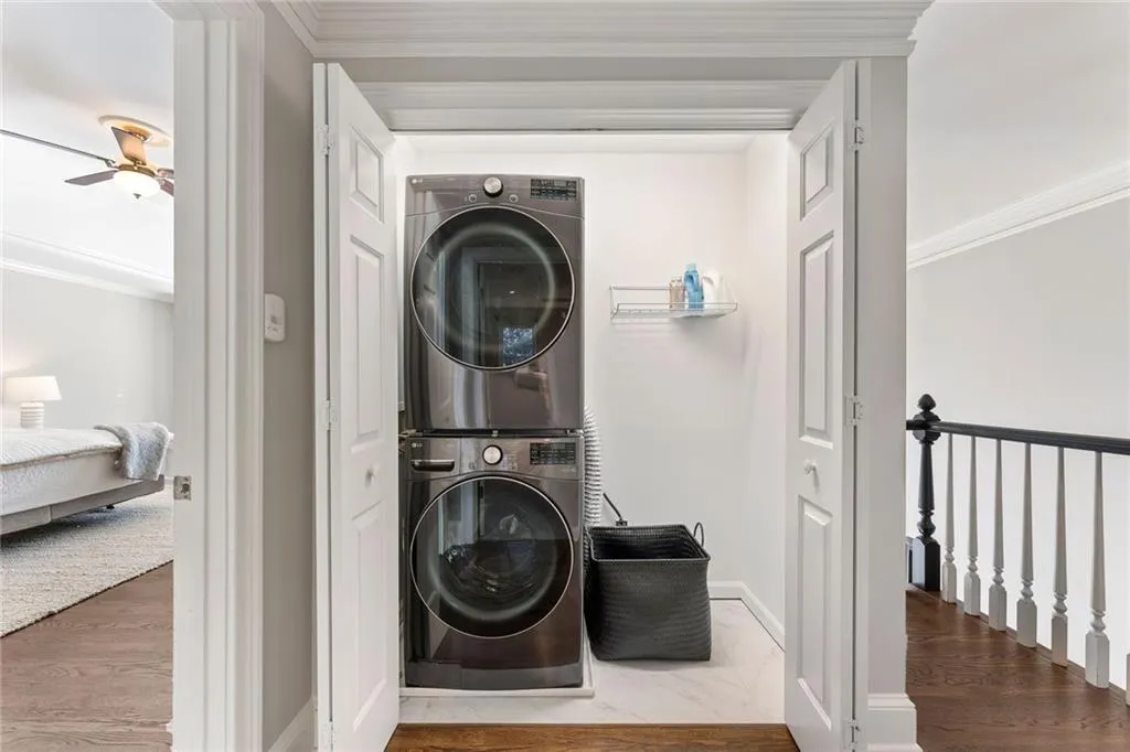 225 Embassy Court, Atlanta, Georgia 30328, 3 Bedrooms Bedrooms, ,2 BathroomsBathrooms,Residential,For Sale,225 Embassy Court,7703986