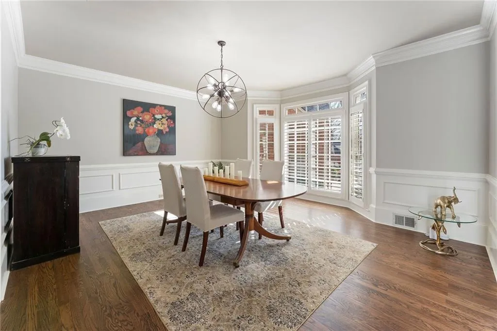 225 Embassy Court, Atlanta, Georgia 30328, 3 Bedrooms Bedrooms, ,2 BathroomsBathrooms,Residential,For Sale,225 Embassy Court,7703986