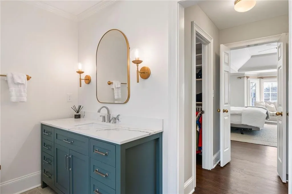 225 Embassy Court, Atlanta, Georgia 30328, 3 Bedrooms Bedrooms, ,2 BathroomsBathrooms,Residential,For Sale,225 Embassy Court,7703986