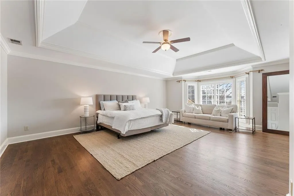225 Embassy Court, Atlanta, Georgia 30328, 3 Bedrooms Bedrooms, ,2 BathroomsBathrooms,Residential,For Sale,225 Embassy Court,7703986