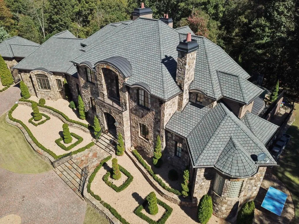1405 Riverside Circle N, Sandy Springs, Georgia 30328, 5 Bedrooms Bedrooms, ,5 BathroomsBathrooms,Residential,Sold,1405 Riverside Circle N,6733952
