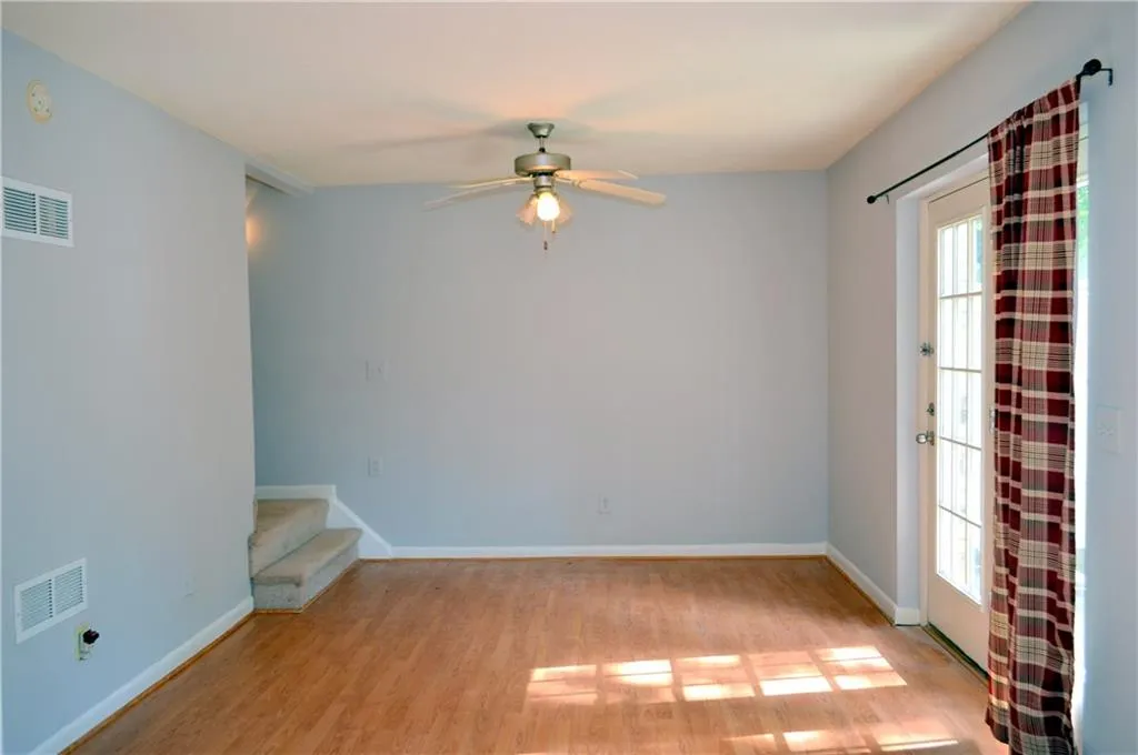 6900 Roswell Road Unit K2, Atlanta, Georgia 30328, 4 Bedrooms Bedrooms, ,2 BathroomsBathrooms,Residential,Sold,6900 Roswell Road Unit K2,5611730