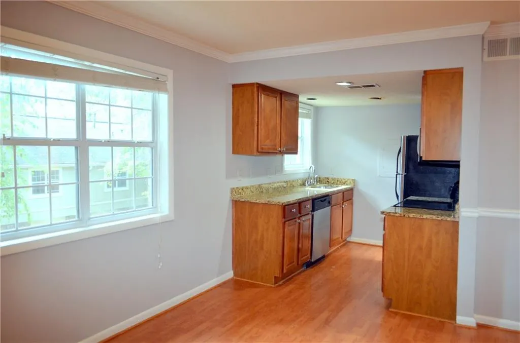 6900 Roswell Road Unit K2, Atlanta, Georgia 30328, 4 Bedrooms Bedrooms, ,2 BathroomsBathrooms,Residential,Sold,6900 Roswell Road Unit K2,5611730