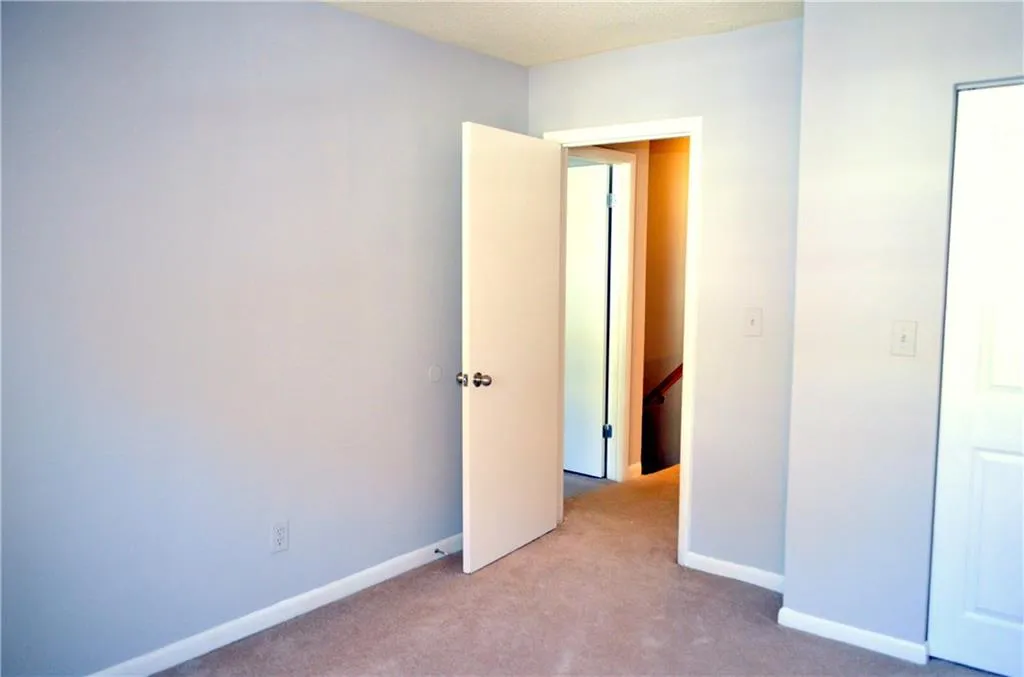 6900 Roswell Road Unit K2, Atlanta, Georgia 30328, 4 Bedrooms Bedrooms, ,2 BathroomsBathrooms,Residential,Sold,6900 Roswell Road Unit K2,5611730
