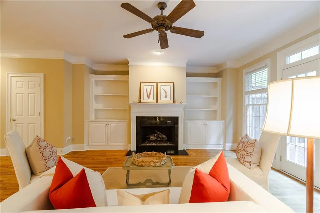 229 Chemin De Vie, Sandy Springs, Georgia 30342, 4 Bedrooms Bedrooms, ,3 BathroomsBathrooms,Residential,Sold,229 Chemin De Vie,5766051