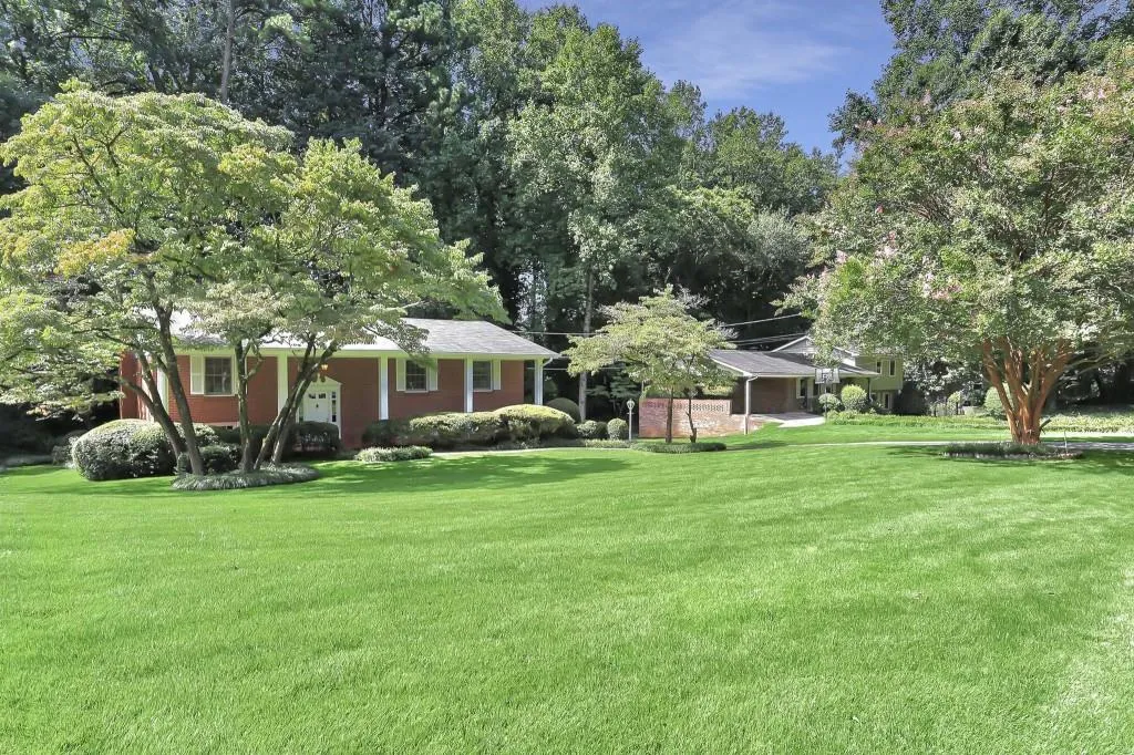 5730 Kayron Drive, Sandy Springs, Georgia 30328, 4 Bedrooms Bedrooms, ,3 BathroomsBathrooms,Residential,Sold,5730 Kayron Drive,6774665