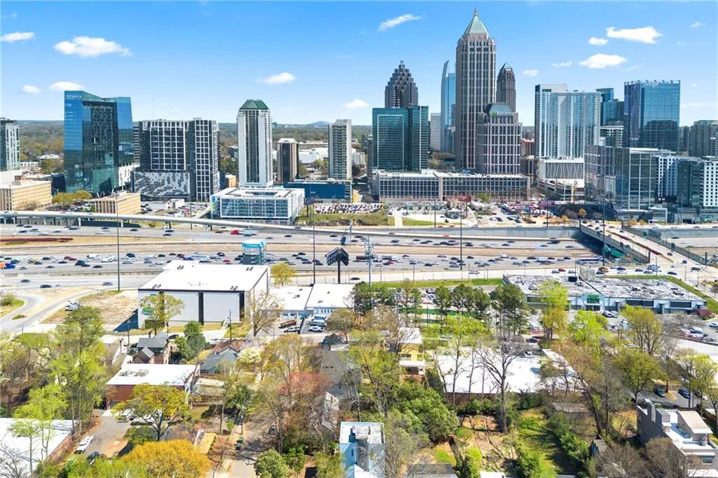 1231 Barnes Street Nw, Atlanta, Georgia 30318, 5 Bedrooms Bedrooms, ,6 BathroomsBathrooms,Residential,For Sale,1231 Barnes Street Nw,7601278