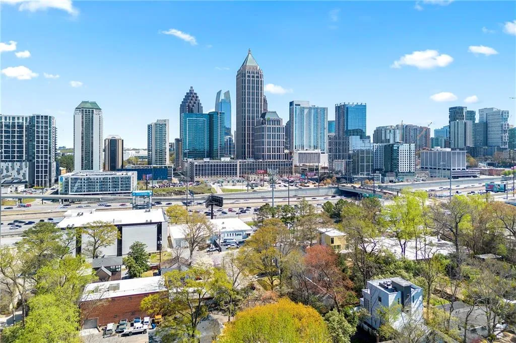 1231 Barnes Street Nw, Atlanta, Georgia 30318, 5 Bedrooms Bedrooms, ,6 BathroomsBathrooms,Residential,For Sale,1231 Barnes Street Nw,7601278