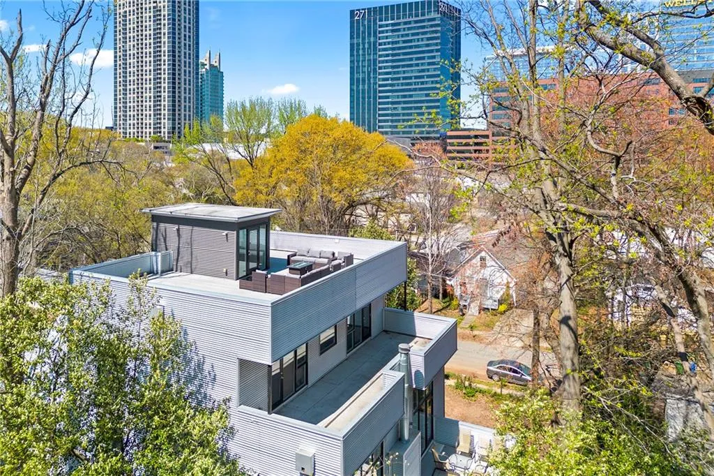 1231 Barnes Street Nw, Atlanta, Georgia 30318, 5 Bedrooms Bedrooms, ,6 BathroomsBathrooms,Residential,For Sale,1231 Barnes Street Nw,7601278