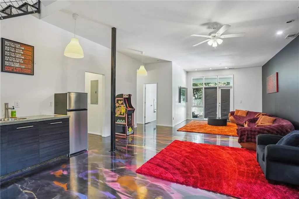 1231 Barnes Street Nw, Atlanta, Georgia 30318, 5 Bedrooms Bedrooms, ,6 BathroomsBathrooms,Residential,For Sale,1231 Barnes Street Nw,7601278