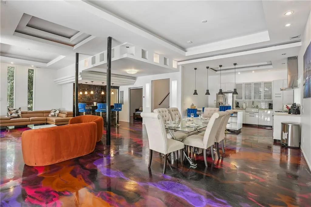 1231 Barnes Street Nw, Atlanta, Georgia 30318, 5 Bedrooms Bedrooms, ,6 BathroomsBathrooms,Residential,For Sale,1231 Barnes Street Nw,7601278