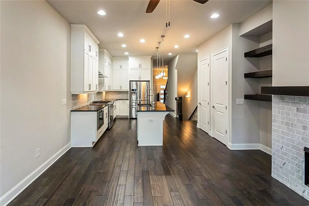 4105 Township Parkway, Atlanta, Georgia 30342, 2 Bedrooms Bedrooms, ,2 BathroomsBathrooms,Residential,Sold,4105 Township Parkway,6933335