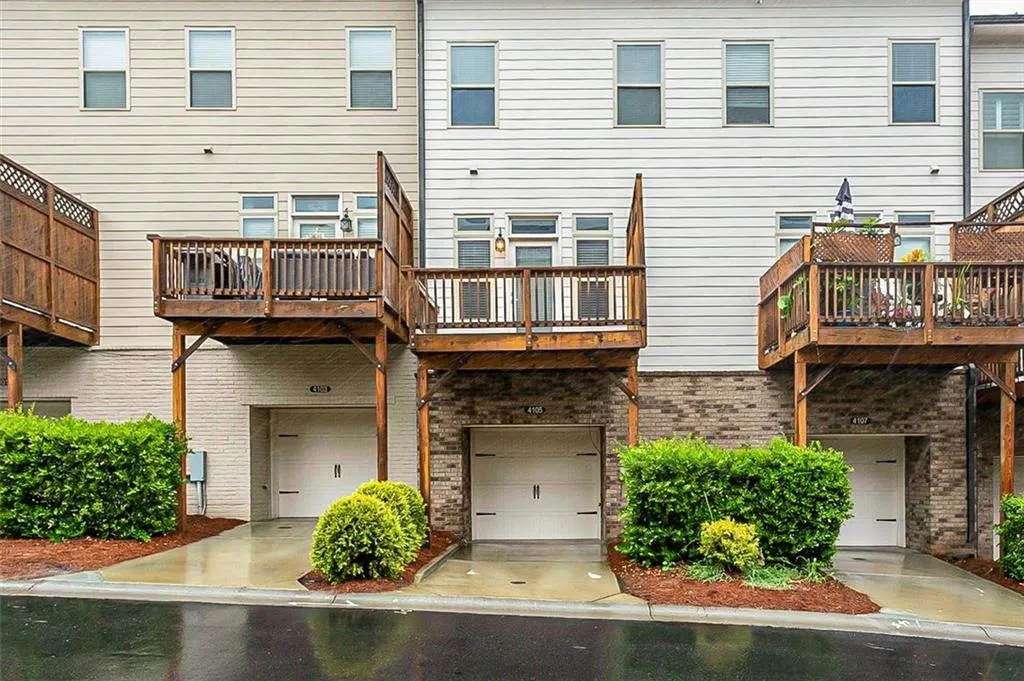 4105 Township Parkway, Atlanta, Georgia 30342, 2 Bedrooms Bedrooms, ,2 BathroomsBathrooms,Residential,Sold,4105 Township Parkway,6933335