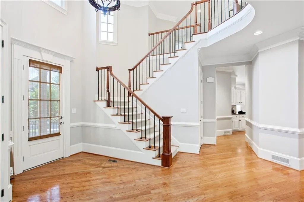 7926 Stratford Lane, Sandy Springs, Georgia 30350, 5 Bedrooms Bedrooms, ,6 BathroomsBathrooms,Residential,Sold,7926 Stratford Lane,6872553