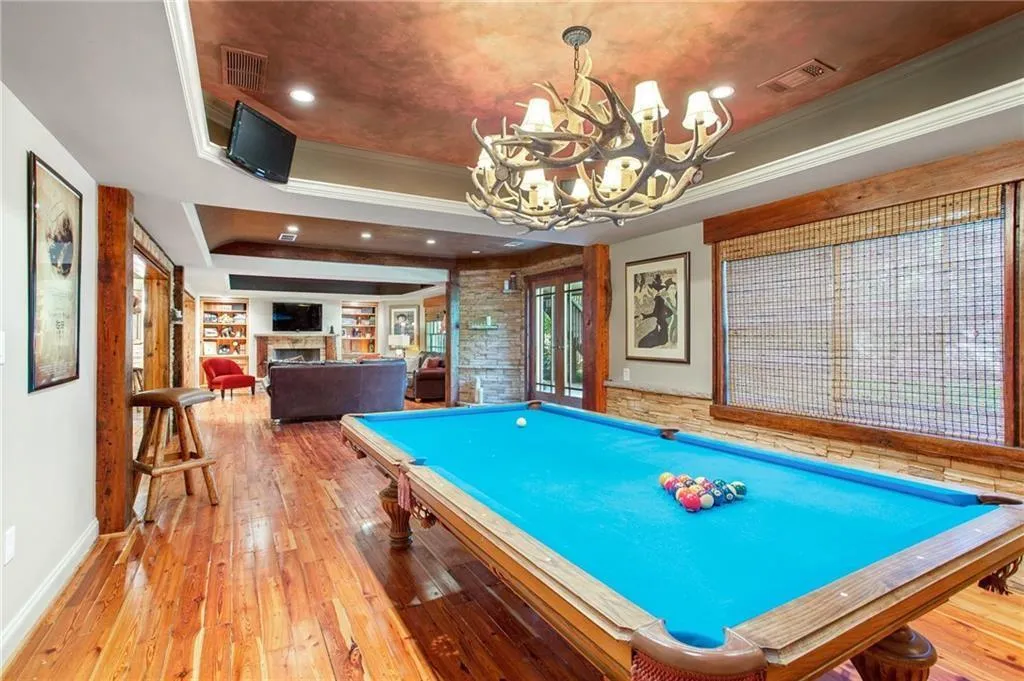 7926 Stratford Lane, Sandy Springs, Georgia 30350, 5 Bedrooms Bedrooms, ,6 BathroomsBathrooms,Residential,Sold,7926 Stratford Lane,6872553