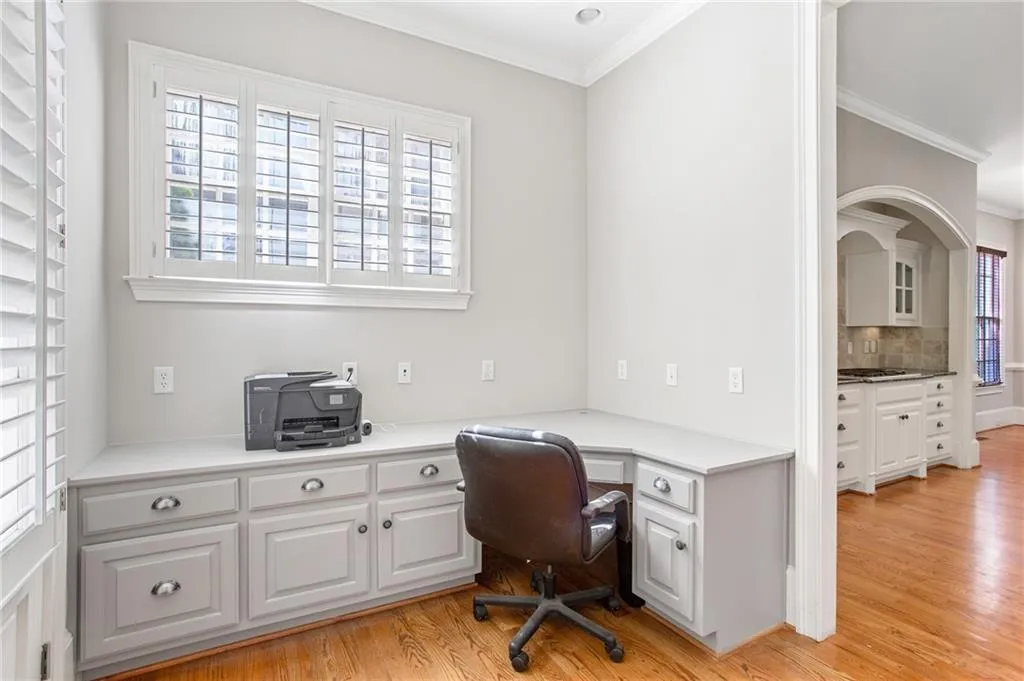 7926 Stratford Lane, Sandy Springs, Georgia 30350, 5 Bedrooms Bedrooms, ,6 BathroomsBathrooms,Residential,Sold,7926 Stratford Lane,6872553