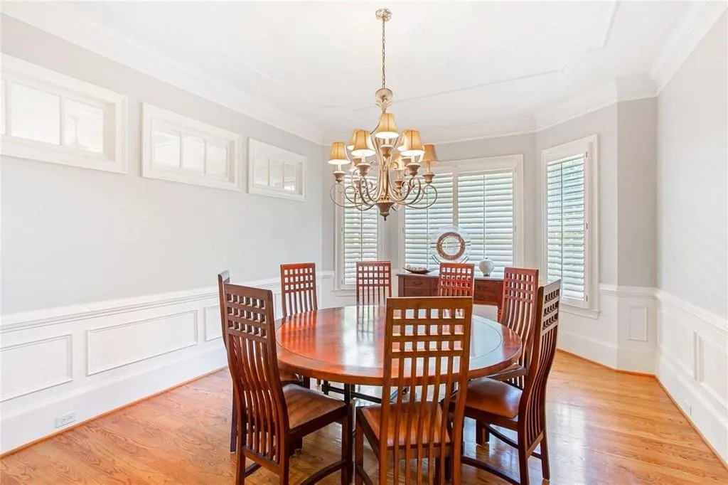 7926 Stratford Lane, Sandy Springs, Georgia 30350, 5 Bedrooms Bedrooms, ,6 BathroomsBathrooms,Residential,Sold,7926 Stratford Lane,6872553