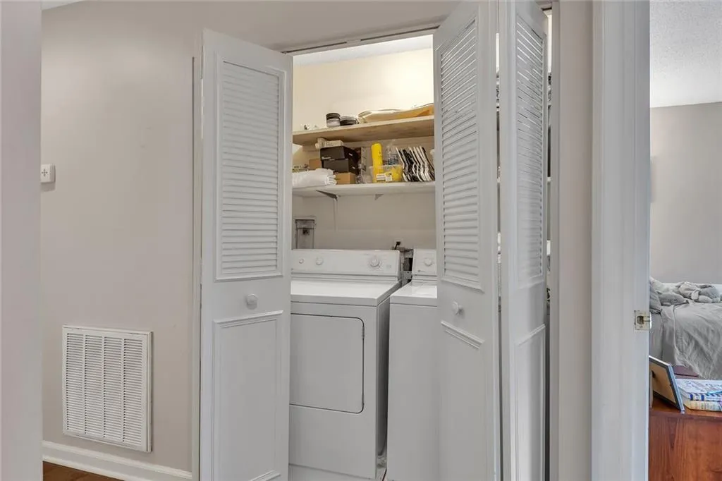 905 Brandywine Circle, Atlanta, Georgia 30350, 3 Bedrooms Bedrooms, ,2 BathroomsBathrooms,Residential,Sold,905 Brandywine Circle,7428689