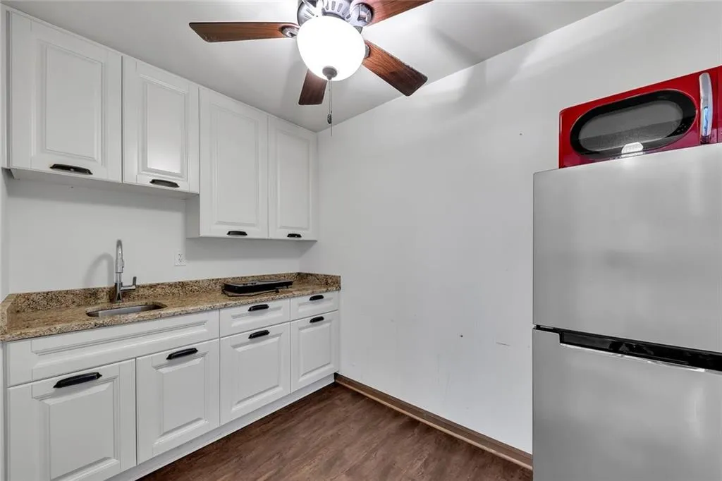 905 Brandywine Circle, Atlanta, Georgia 30350, 3 Bedrooms Bedrooms, ,2 BathroomsBathrooms,Residential,Sold,905 Brandywine Circle,7428689