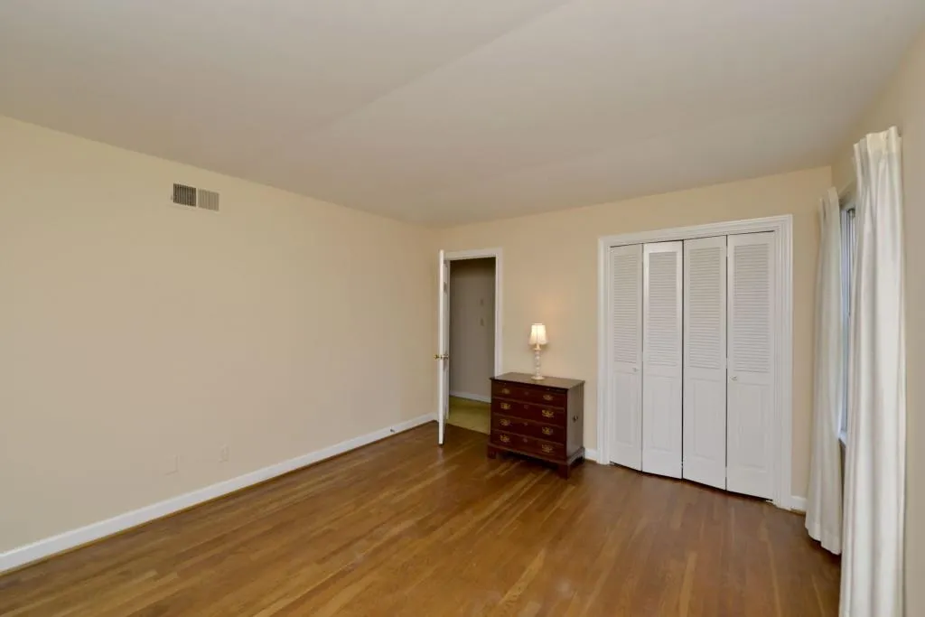 7365 Hunters Branch Drive, Sandy Springs, Georgia 30328, 4 Bedrooms Bedrooms, ,2 BathroomsBathrooms,Residential,Sold,7365 Hunters Branch Drive,5715985