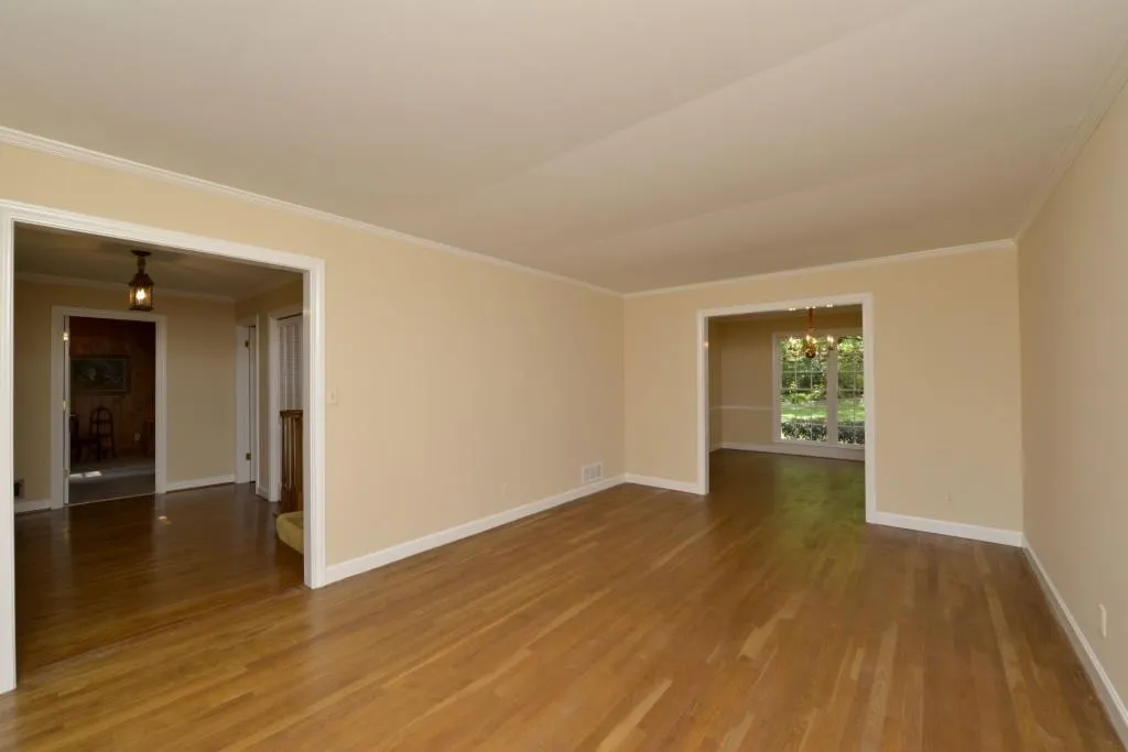 7365 Hunters Branch Drive, Sandy Springs, Georgia 30328, 4 Bedrooms Bedrooms, ,2 BathroomsBathrooms,Residential,Sold,7365 Hunters Branch Drive,5715985