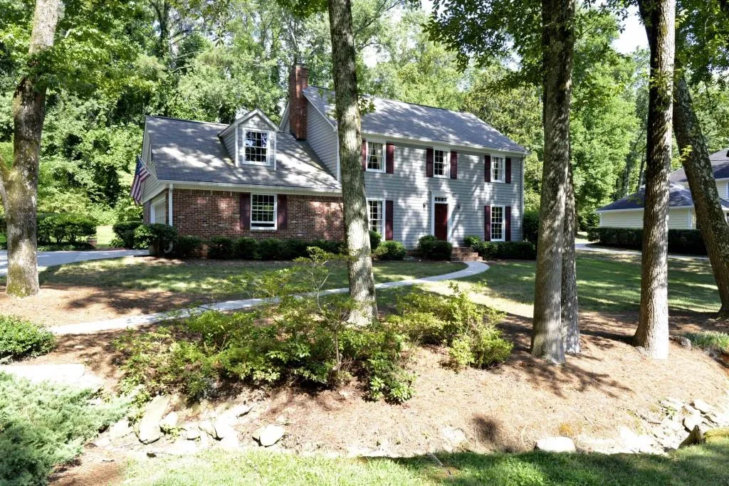 7365 Hunters Branch Drive, Sandy Springs, Georgia 30328, 4 Bedrooms Bedrooms, ,2 BathroomsBathrooms,Residential,Sold,7365 Hunters Branch Drive,5715985