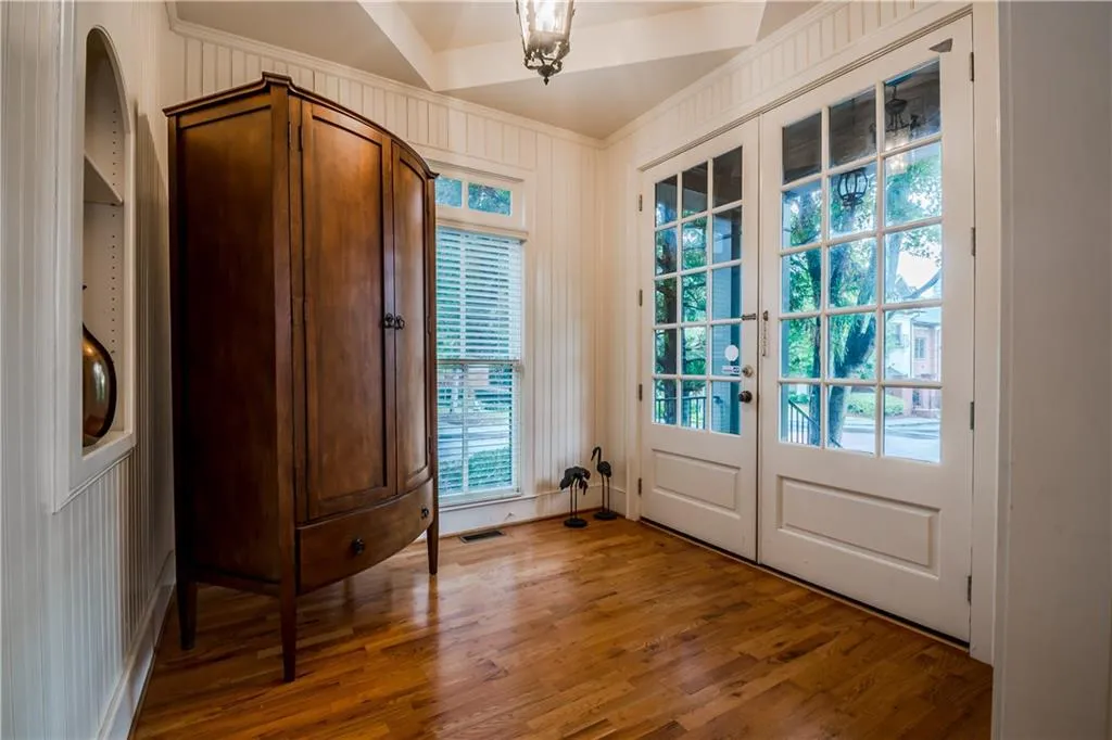 3127 Lenox Road Ne Unit 35, Atlanta, Georgia 30324, 3 Bedrooms Bedrooms, ,5 BathroomsBathrooms,Residential,Sold,3127 Lenox Road Ne Unit 35,5903223