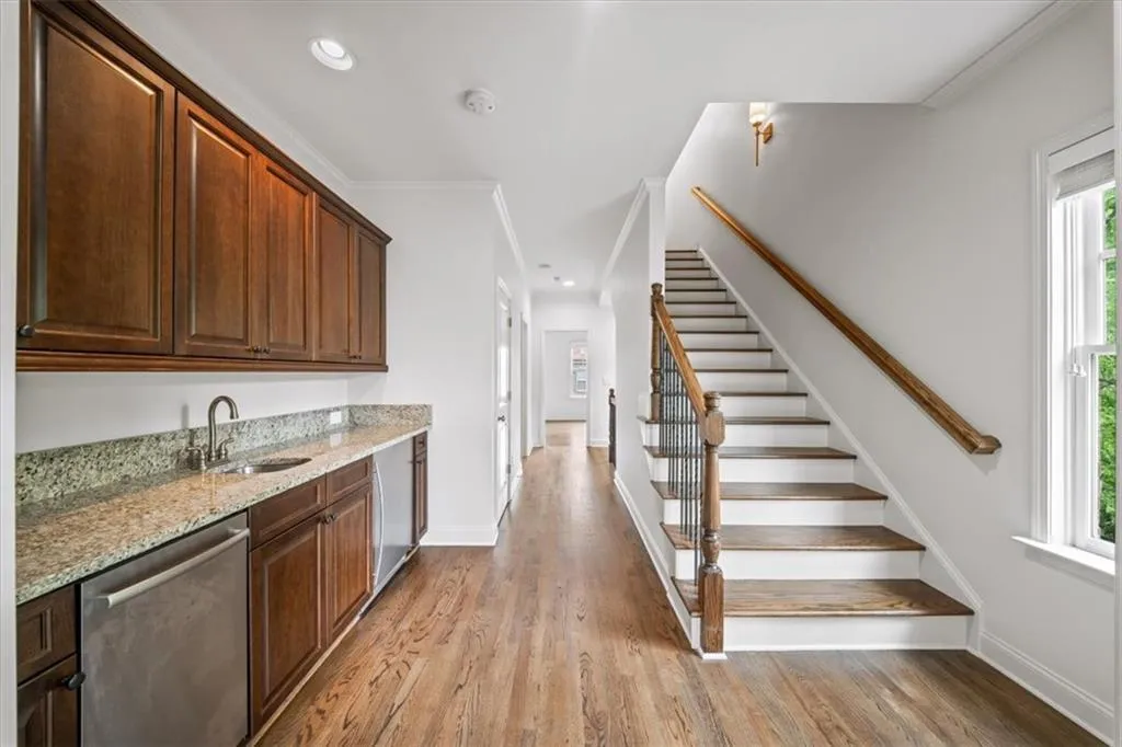Butler Pantry by Primary Bedroom