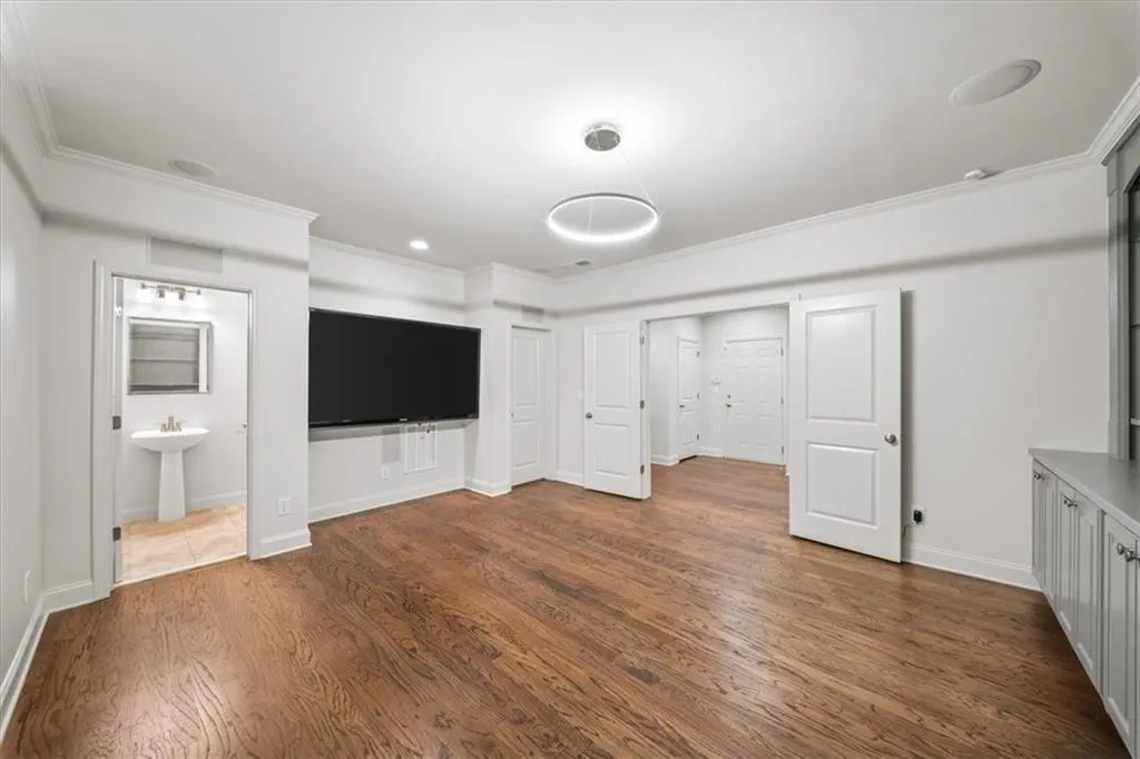 552 Sarabrook Place, Atlanta, Georgia 30342, 3 Bedrooms Bedrooms, ,3 BathroomsBathrooms,Residential,Sold,552 Sarabrook Place,7762880