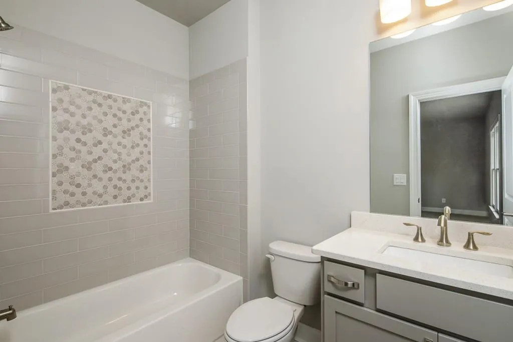 560 Belada Boulevard, Sandy Springs, Georgia 30342, 6 Bedrooms Bedrooms, ,5 BathroomsBathrooms,Residential,Sold,560 Belada Boulevard,5988726