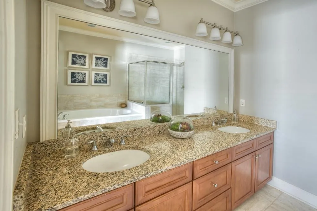 302 Riversgate Drive Unit 0, Atlanta, Georgia 30339, 4 Bedrooms Bedrooms, ,4 BathroomsBathrooms,Residential,Sold,302 Riversgate Drive Unit 0,5787034