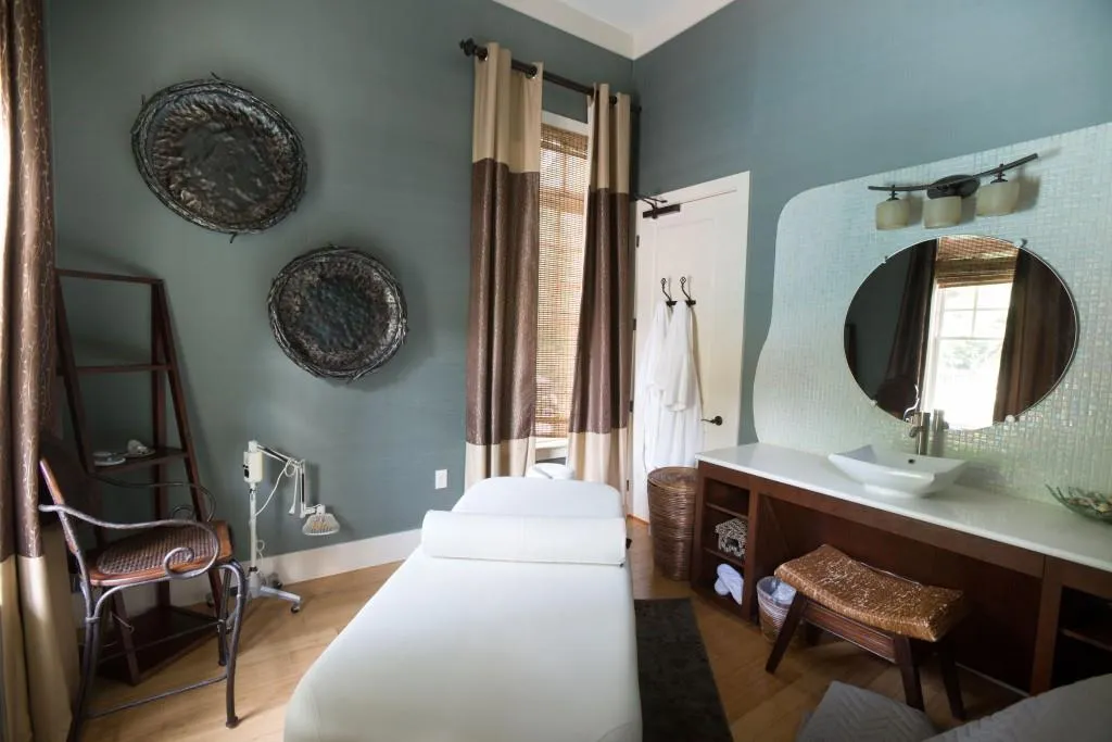 302 Riversgate Drive Unit 0, Atlanta, Georgia 30339, 4 Bedrooms Bedrooms, ,4 BathroomsBathrooms,Residential,Sold,302 Riversgate Drive Unit 0,5787034