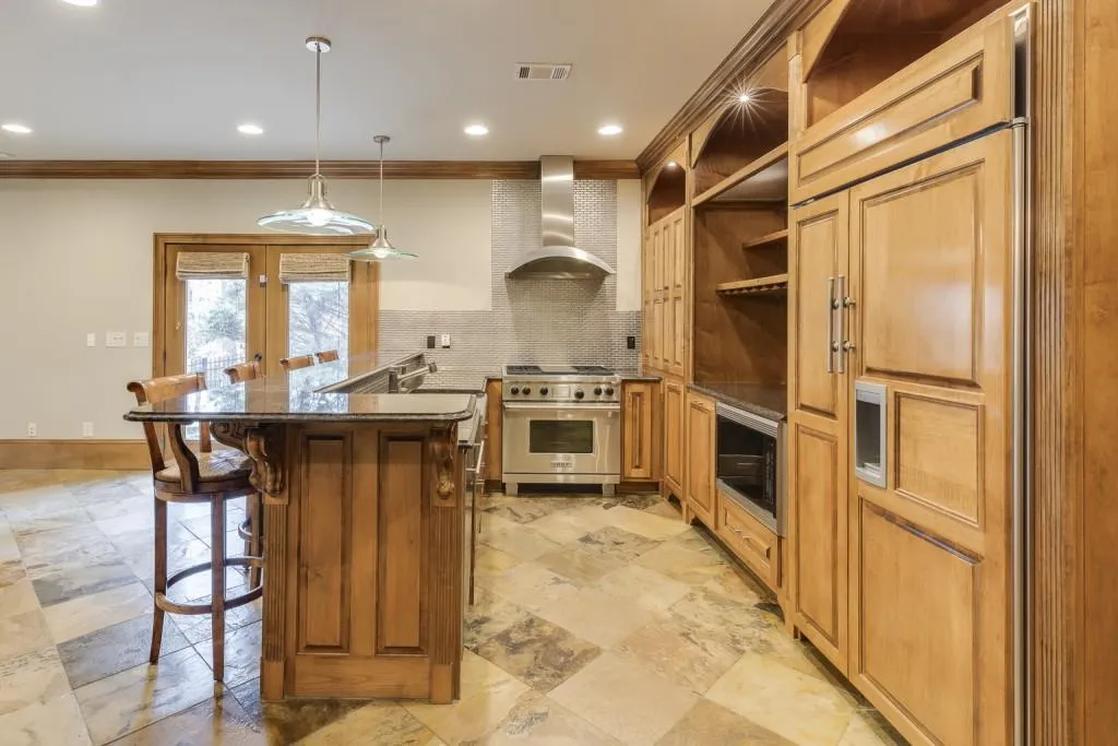 8176 Hewlett Road, Atlanta, Georgia 30350, 7 Bedrooms Bedrooms, ,8 BathroomsBathrooms,Residential,Sold,8176 Hewlett Road,7350914