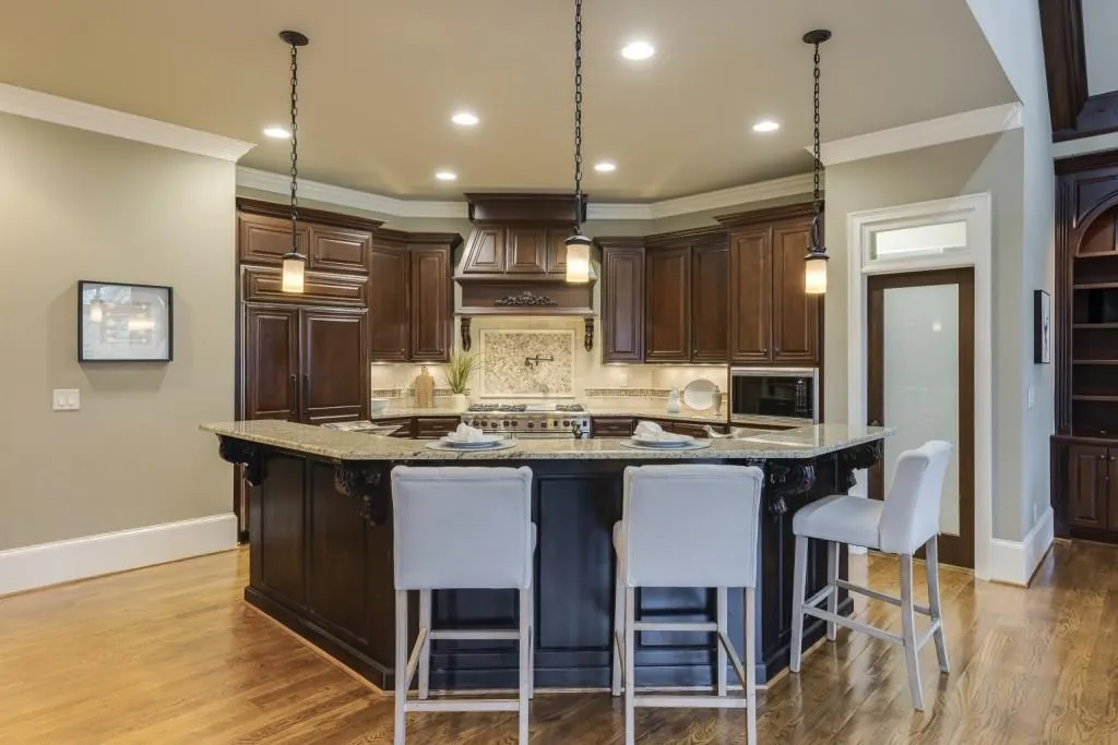 8176 Hewlett Road, Atlanta, Georgia 30350, 7 Bedrooms Bedrooms, ,8 BathroomsBathrooms,Residential,Sold,8176 Hewlett Road,7350914