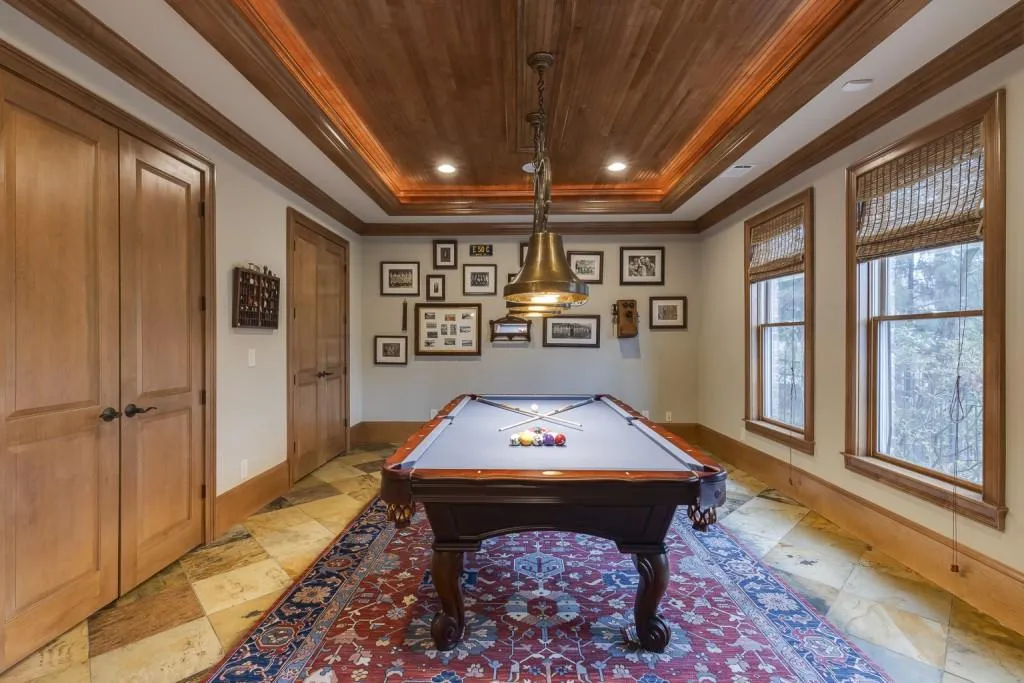 8176 Hewlett Road, Atlanta, Georgia 30350, 7 Bedrooms Bedrooms, ,8 BathroomsBathrooms,Residential,Sold,8176 Hewlett Road,7350914