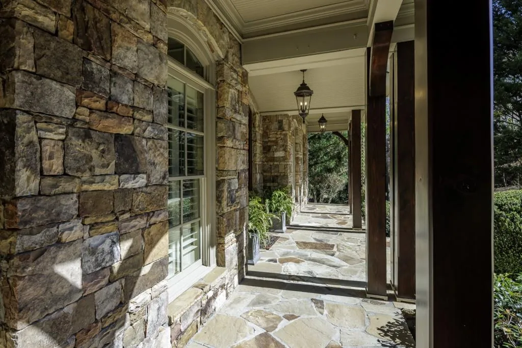 8176 Hewlett Road, Atlanta, Georgia 30350, 7 Bedrooms Bedrooms, ,8 BathroomsBathrooms,Residential,Sold,8176 Hewlett Road,7350914