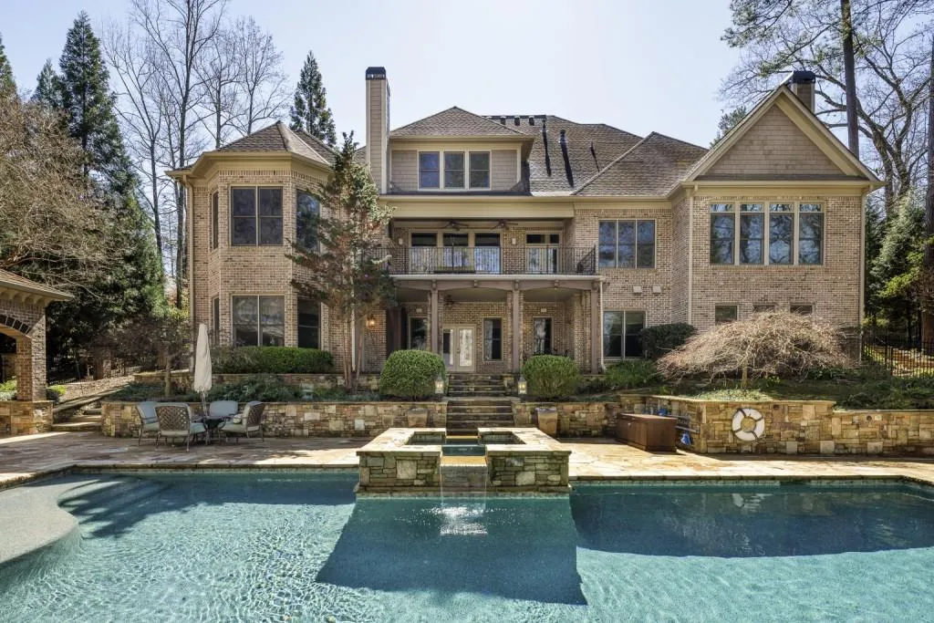 8176 Hewlett Road, Atlanta, Georgia 30350, 7 Bedrooms Bedrooms, ,8 BathroomsBathrooms,Residential,Sold,8176 Hewlett Road,7350914