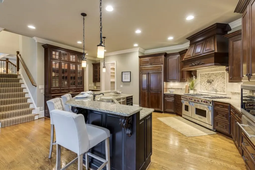 8176 Hewlett Road, Atlanta, Georgia 30350, 7 Bedrooms Bedrooms, ,8 BathroomsBathrooms,Residential,Sold,8176 Hewlett Road,7350914