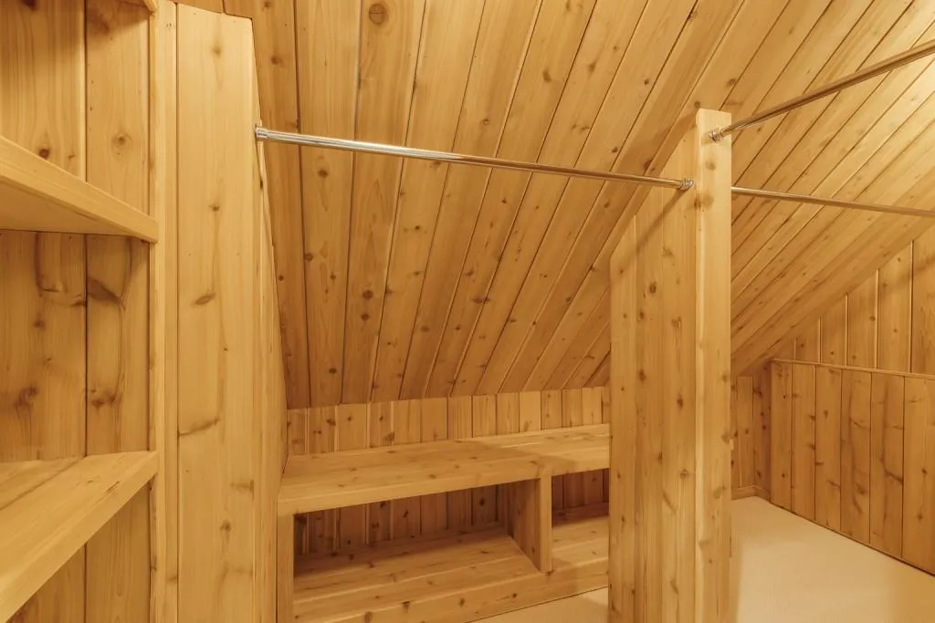 8176 Hewlett Road, Atlanta, Georgia 30350, 7 Bedrooms Bedrooms, ,8 BathroomsBathrooms,Residential,Sold,8176 Hewlett Road,7350914