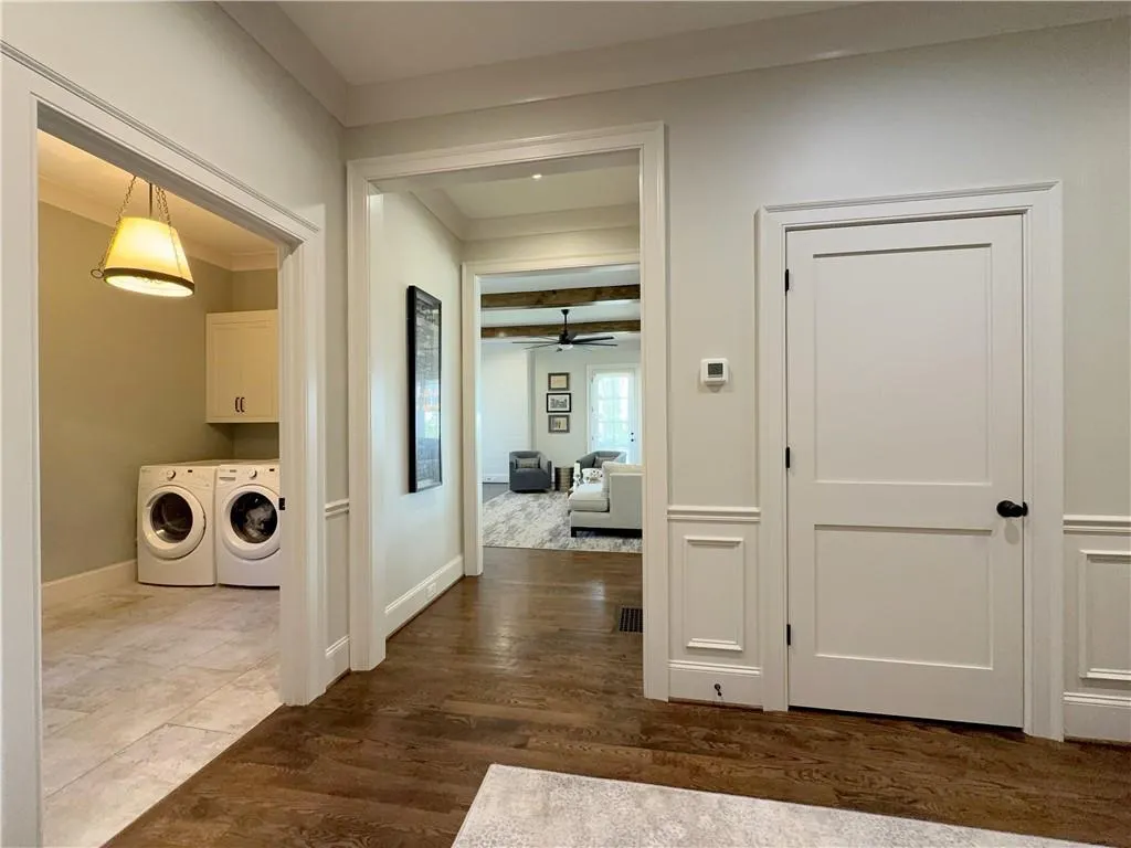 5210 Timber Trail S, Sandy Springs, Georgia 30342, 5 Bedrooms Bedrooms, ,4 BathroomsBathrooms,Residential,Sold,5210 Timber Trail S,7542059