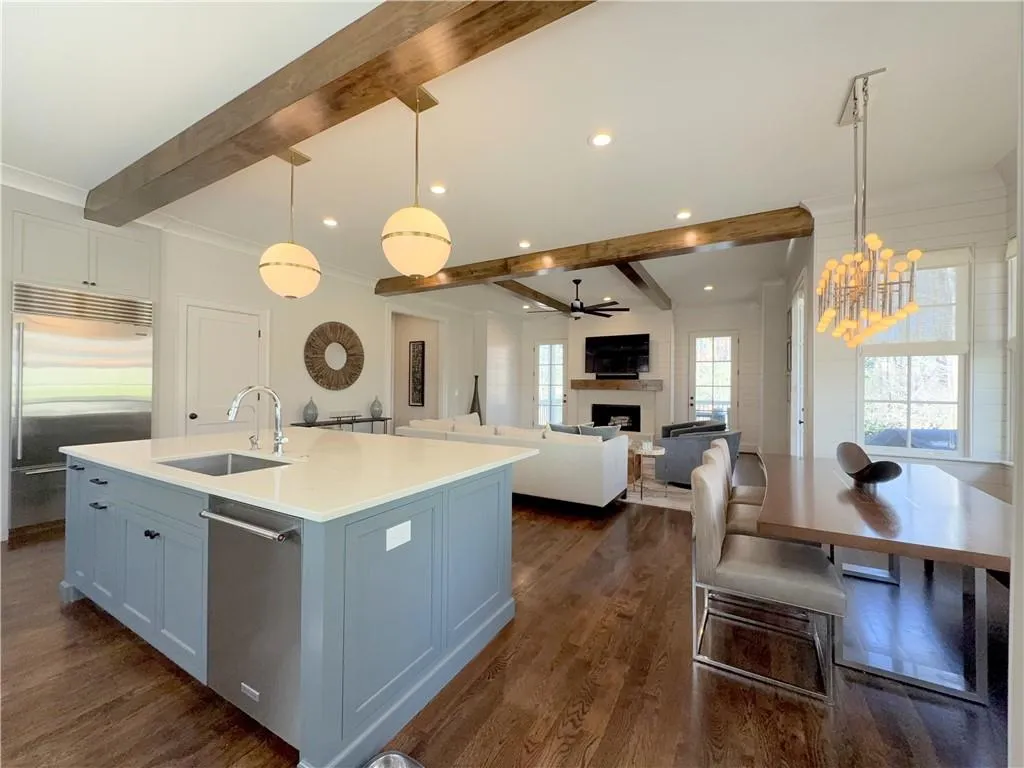 5210 Timber Trail S, Sandy Springs, Georgia 30342, 5 Bedrooms Bedrooms, ,4 BathroomsBathrooms,Residential,Sold,5210 Timber Trail S,7542059
