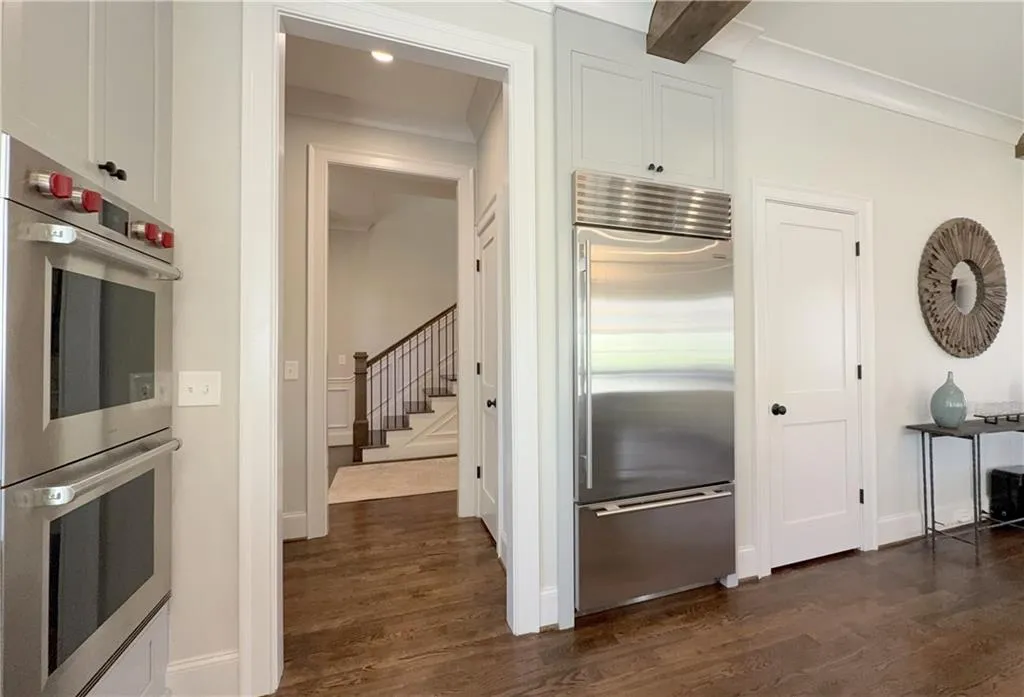 5210 Timber Trail S, Sandy Springs, Georgia 30342, 5 Bedrooms Bedrooms, ,4 BathroomsBathrooms,Residential,Sold,5210 Timber Trail S,7542059