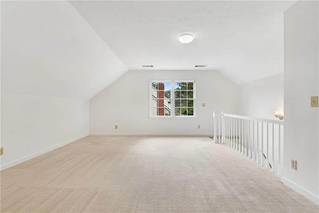 6935 Hunters Knoll, Sandy Springs, Georgia 30328, 4 Bedrooms Bedrooms, ,2 BathroomsBathrooms,Residential,Sold,6935 Hunters Knoll,7080099