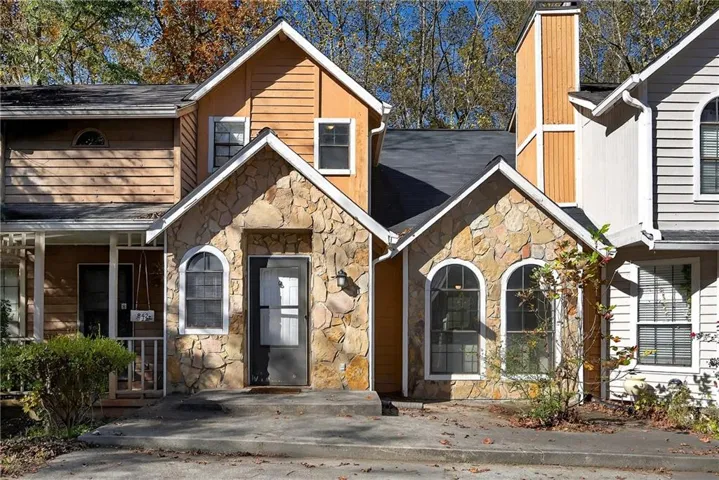 840 Brandy Oaks Lane, Stone Mountain, Georgia 30088