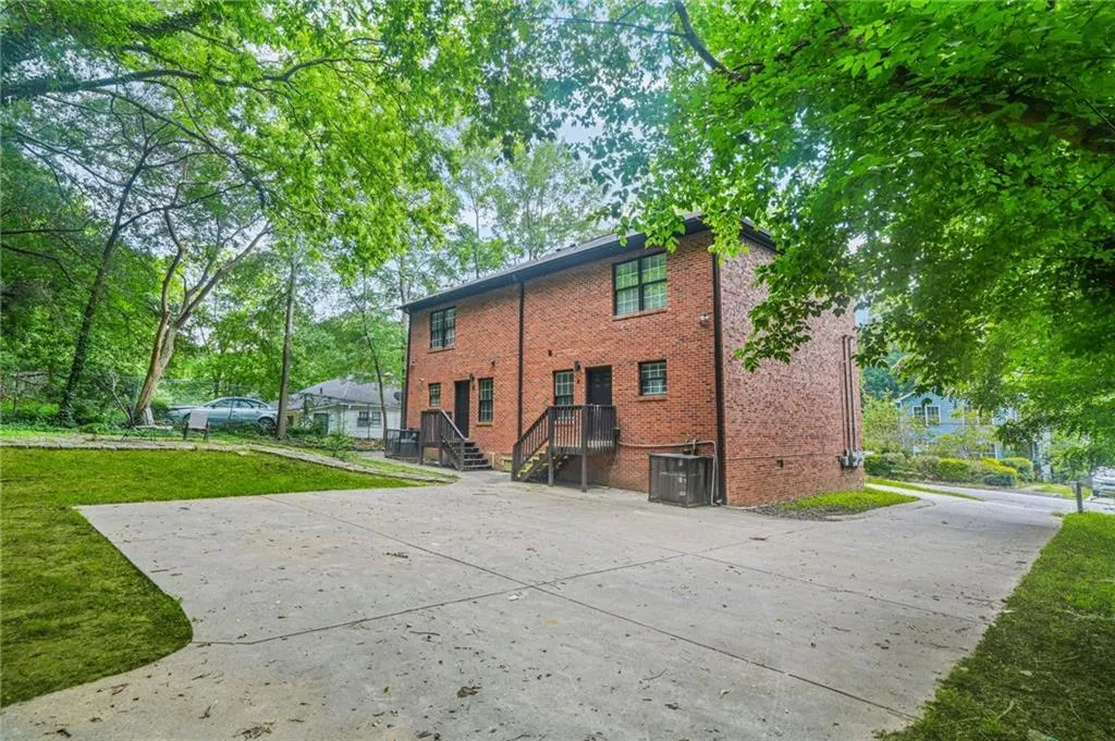 545 Elmwood Road Nw, Atlanta, Georgia 30318, ,Residential Income,For Sale,545 Elmwood Road Nw,7640184