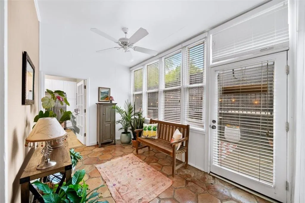 5105 Chemin De Vie, Atlanta, Georgia 30342, 2 Bedrooms Bedrooms, ,2 BathroomsBathrooms,Residential,For Sale,5105 Chemin De Vie,7557747