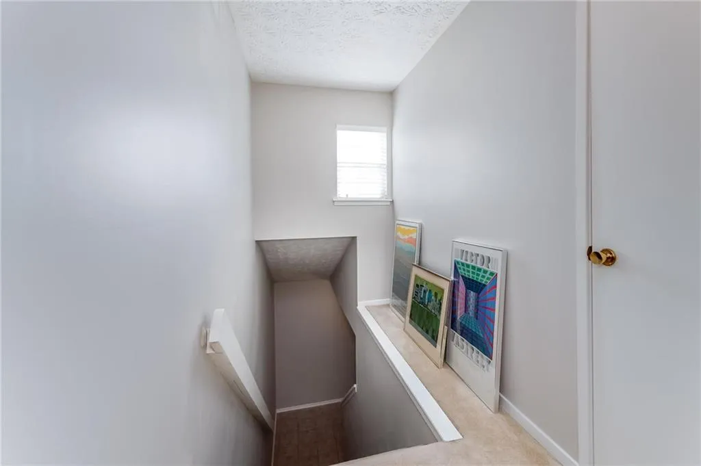 6822 Glenridge Drive Unit B, Sandy Springs, Georgia 30328, 2 Bedrooms Bedrooms, ,2 BathroomsBathrooms,Residential,Sold,6822 Glenridge Drive Unit B,7003799