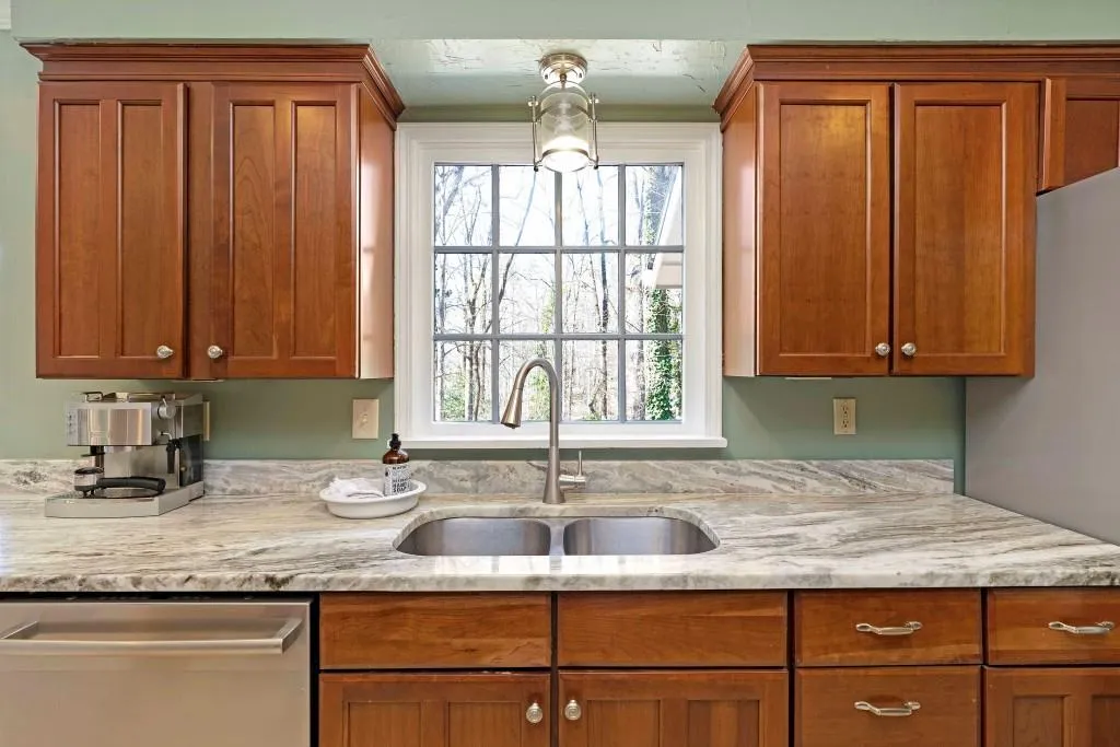 235 W Spalding Drive, Sandy Springs, Georgia 30328, 4 Bedrooms Bedrooms, ,2 BathroomsBathrooms,Residential,Sold,235 W Spalding Drive,6847668