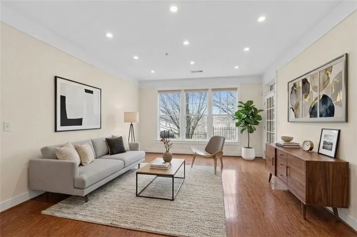 273 12th Street Ne Unit 210, Atlanta, Georgia 30309