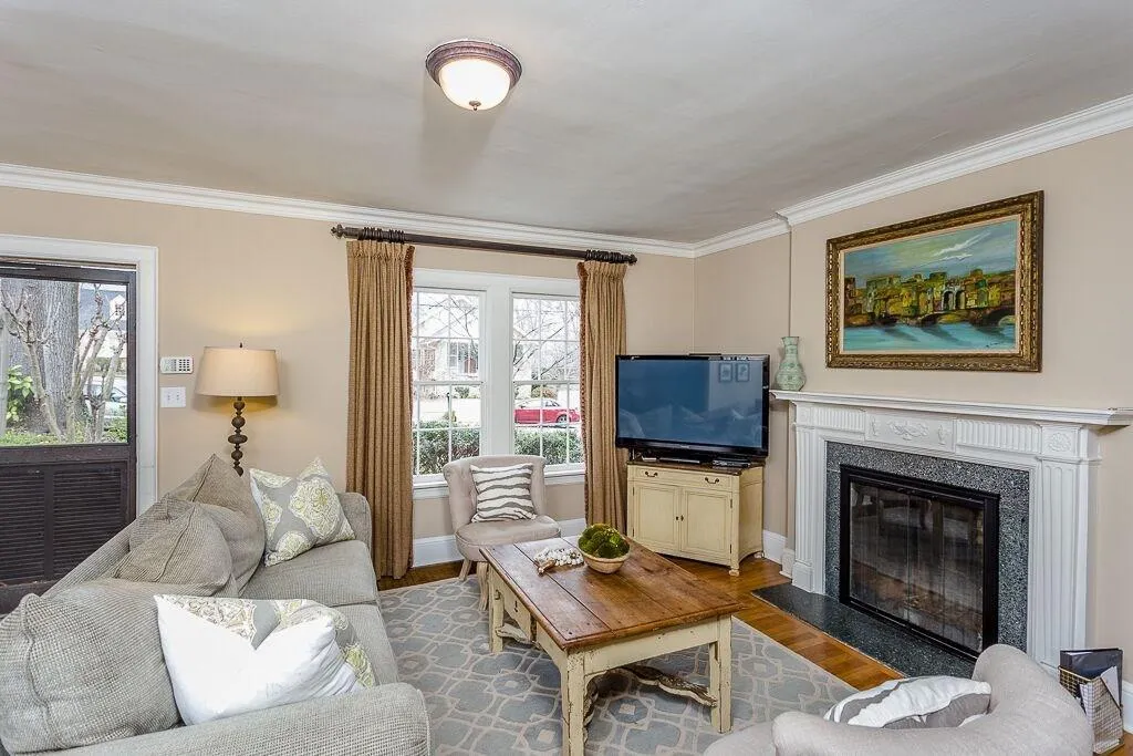 2113 Mckinley Road Nw, Atlanta, Georgia 30318, 4 Bedrooms Bedrooms, ,3 BathroomsBathrooms,Residential,Sold,2113 Mckinley Road Nw,5814193